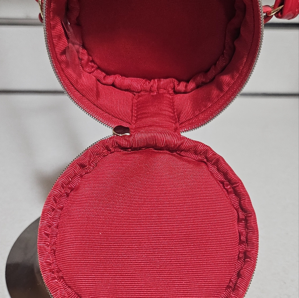 NWOT Mini Marc Jacobs round crossbody pouch - Picture 4 of 8